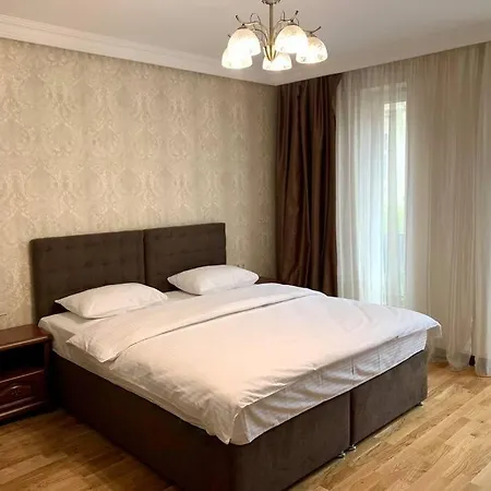 Апартаменти В Новобудові Lviv Exterior photo